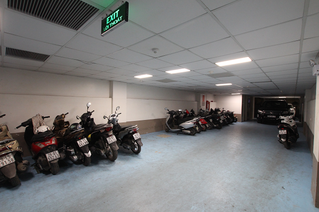 Tôi muốn cho thuê sàn tầng 3, rộng 200m2 tại phố Ngô Thì Nhậm, Hai Bà Trưng 7