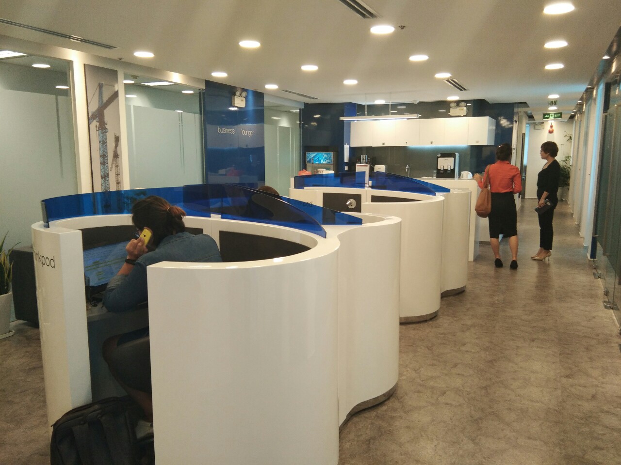 Cho thuê văn phòng trọn gói cao cấp tại tòa nhà Deaha Business Centre, Đào Tấn, Ba Đình 10