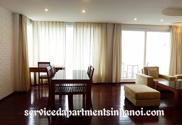 Cho thuê căn hộ dịch vụ 2 phòng ngủ view hồ Tây tại Quảng An 2