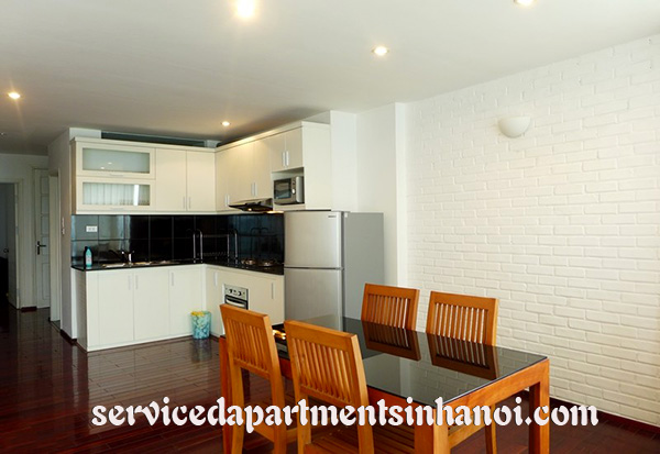 Cho thuê căn hộ dịch vụ 2 phòng ngủ view hồ Tây tại Quảng An 4
