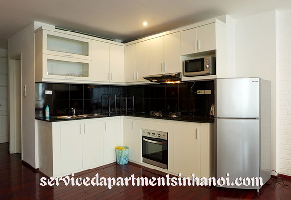 Cho thuê căn hộ dịch vụ 2 phòng ngủ view hồ Tây tại Quảng An 5