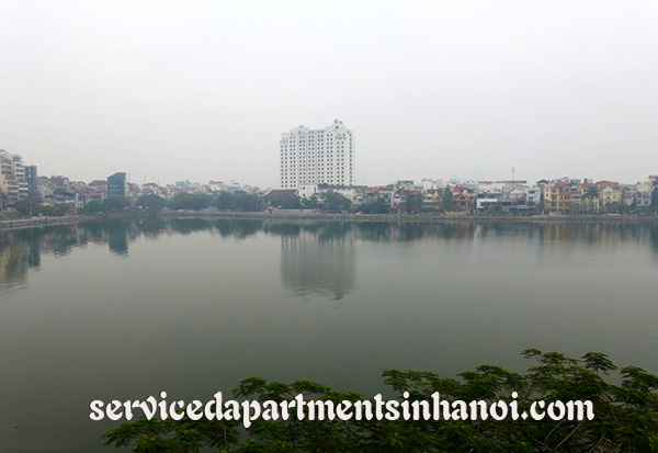 Cho thuê căn hộ dịch vụ 2 phòng ngủ view hồ Tây tại Quảng An 9