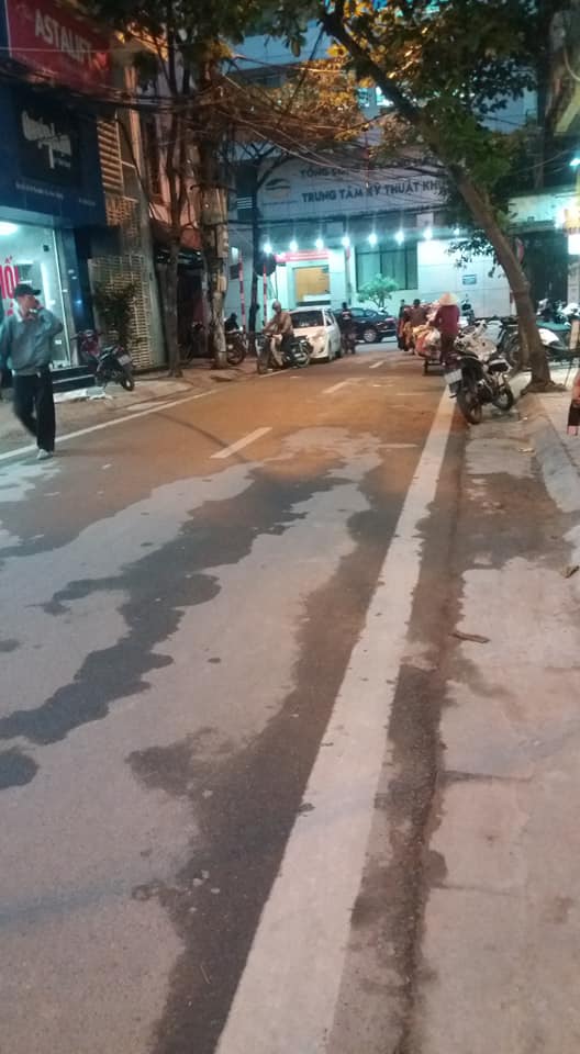 Chính chủ cho thuê văn phòng gần Nguyễn Trường Tộ, Ba Đình, giá hấp dẫn 8