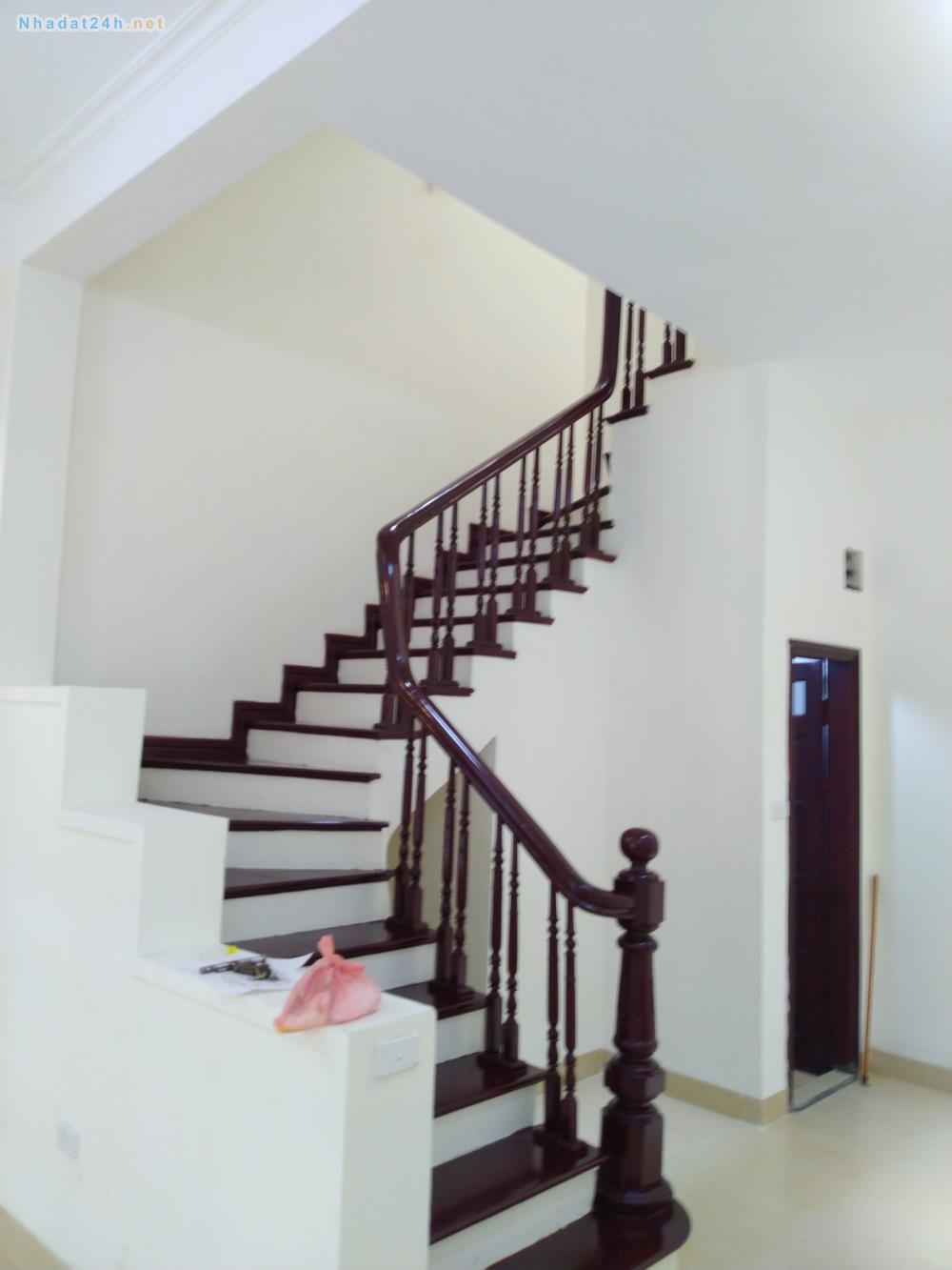 Cho thuê nhà riêng chính chủ thuộc khu phân lô phố Trung Kính, quận Cầu Giấy 3