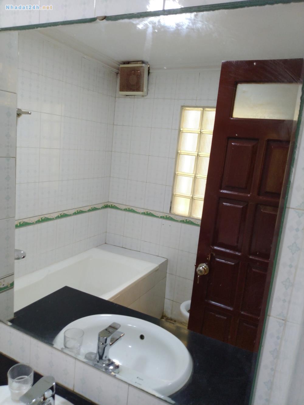 Cho thuê nhà riêng chính chủ thuộc khu phân lô phố Trung Kính, quận Cầu Giấy 5