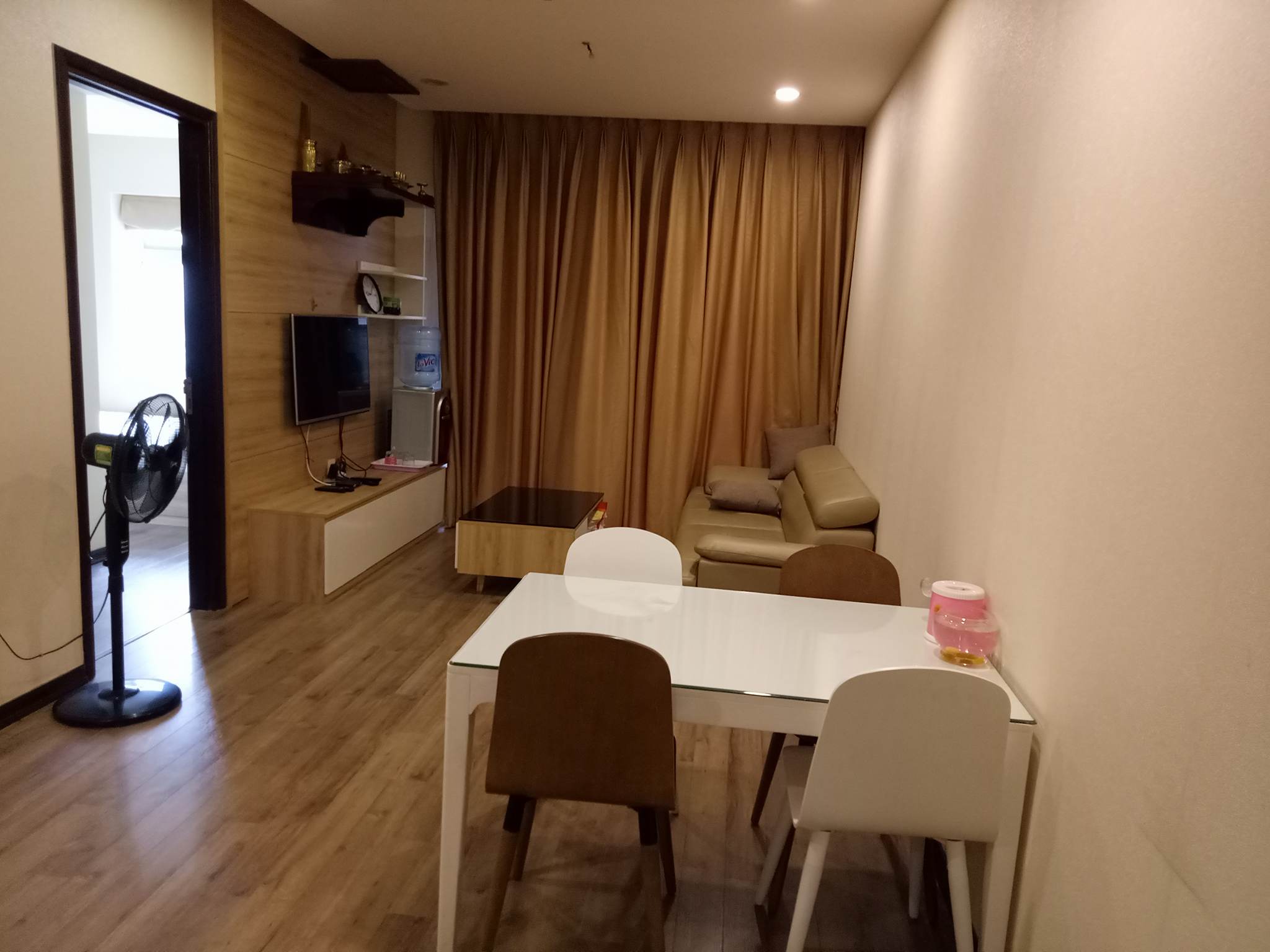 Cho thuê căn hộ chung cư 2 phòng ngủ, giá rẻ tại Hòa Bình Green, quận Hai Bà Trưng 5