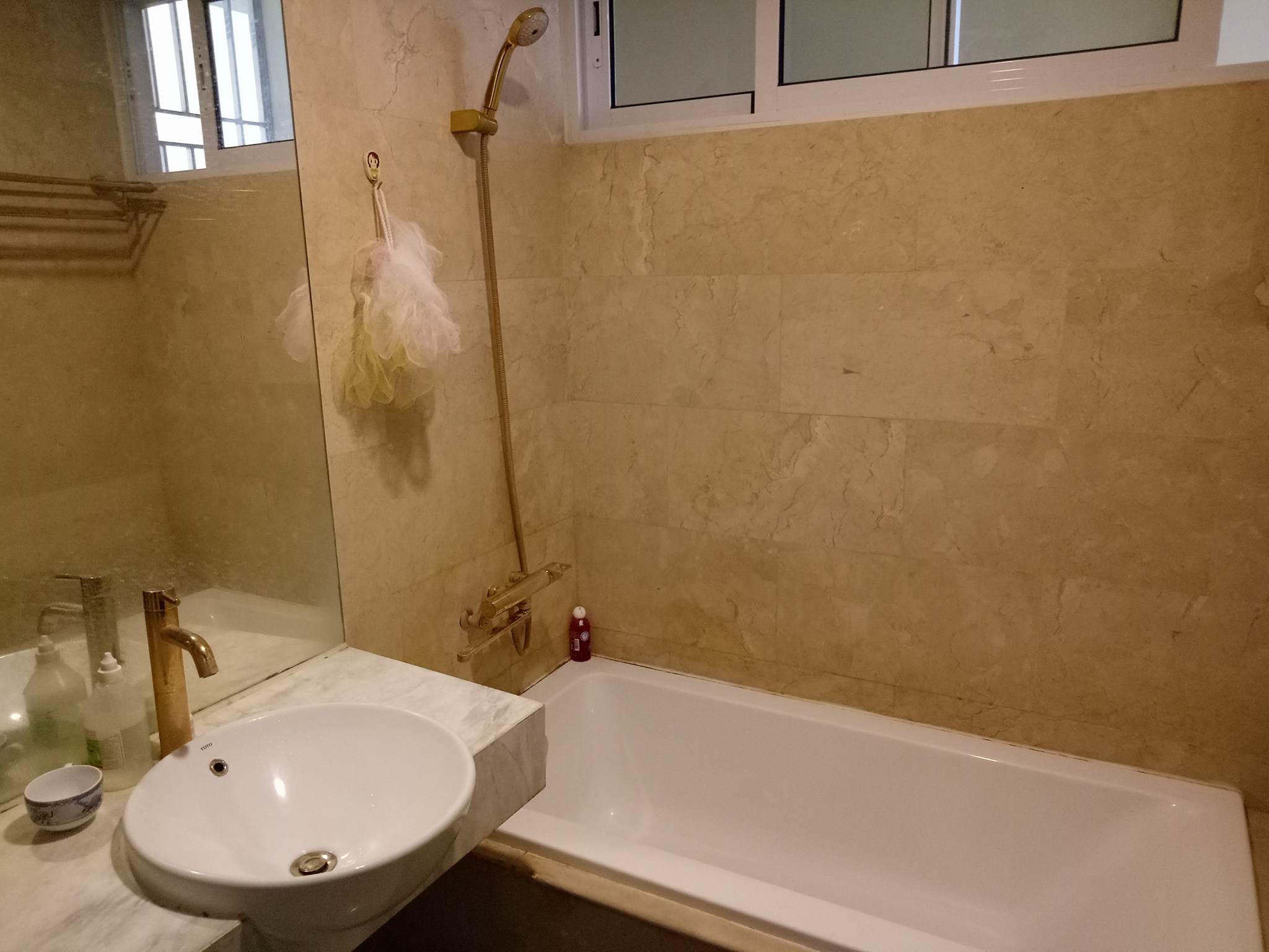 Cho thuê căn hộ chung cư 2 phòng ngủ, giá rẻ tại Hòa Bình Green, quận Hai Bà Trưng 6