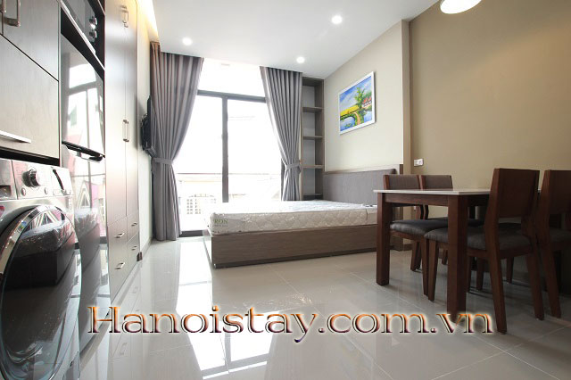 Cho người nước ngoài thuê studio gần Đại Học Bách Khoa, Hai Bà Trưng 1