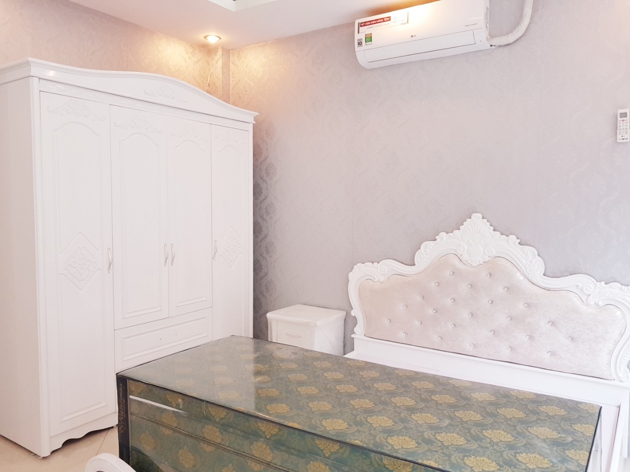 Cho thuê căn hộ dịch vụ 1 phòng ngủ, nhiều ánh sáng tại Tôn Đức Thắng, Đống Đa 4