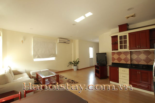 Cho thuê căn hộ dịch vụ 2 phòng ngủ gần bệnh viện Yecxanh quận Hai Bà Trưng 5