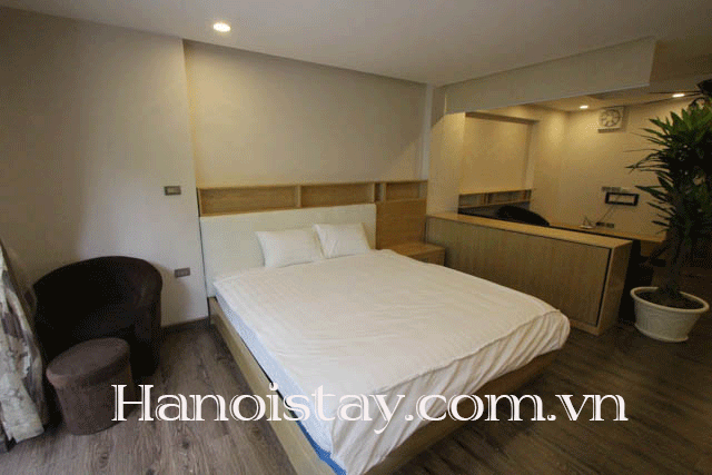 Cho thuê căn hộ dịch vụ 1 phòng ngủ hiện đại ở trung tâm quận Hoàn Kiếm 5