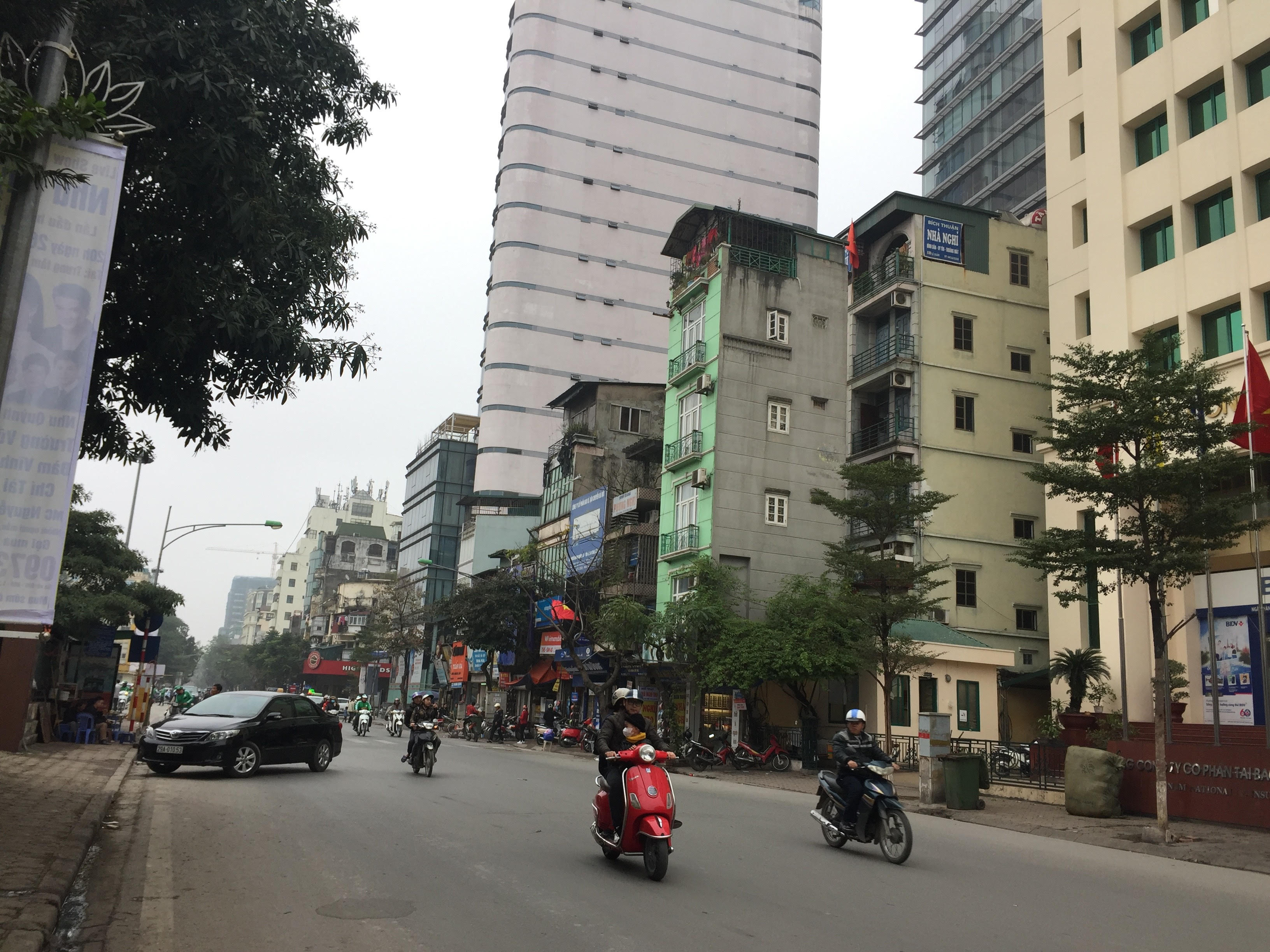 Cho thuê văn phòng 105m2, hướng Tây Nam tại phố Lò Đúc, Hai Bà Trưng