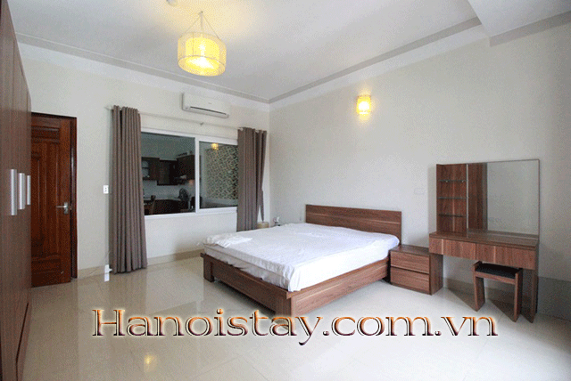 Cho thuê căn hộ dịch vụ 1 phòng ngủ rộng rãi phố Tô Ngọc Vân, Tây Hồ 4