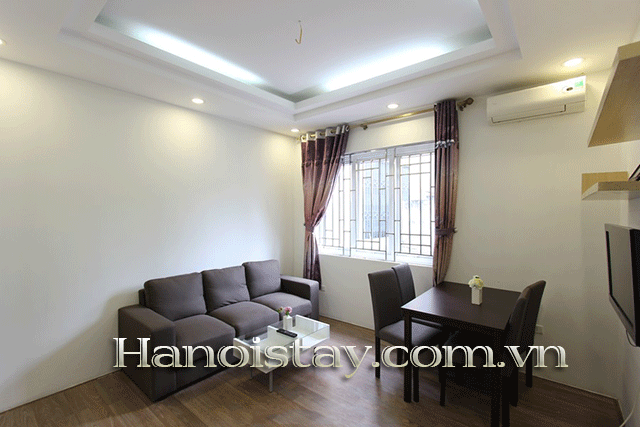 Cho thuê căn hộ dịch vụ giá rẻ 1 phòng ngủ tại Trúc Bạch, Ba Đình 3