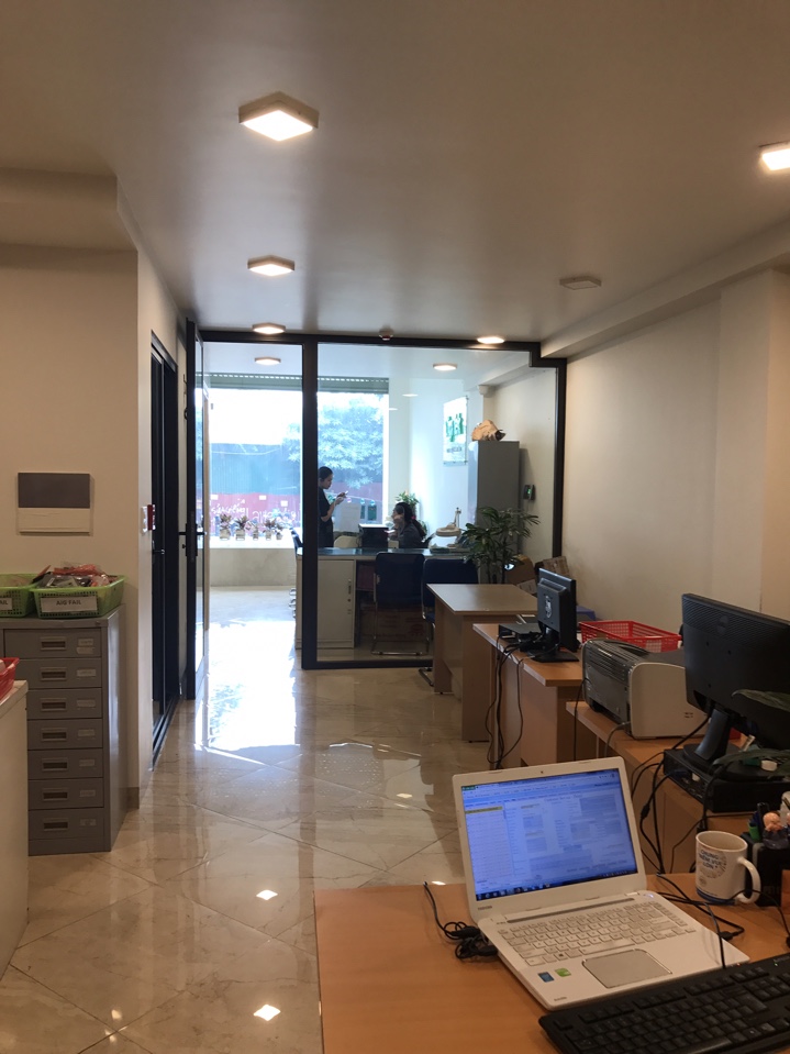 Cho thuê văn phòng tầng 1 và 2 tại mặt phố Dịch Vọng Hậu, quận Cầu Giấy 2