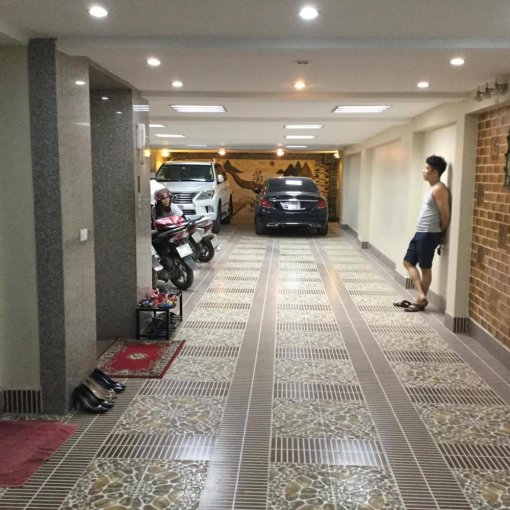 Chính chủ cho thuê văn phòng mới tại phố Thái Hà, quận Đống Đa 6