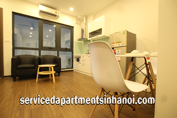 Cho thuê căn hộ dịch vụ mới và full nội thất tại phố Giảng Võ, quận Ba Đình 2