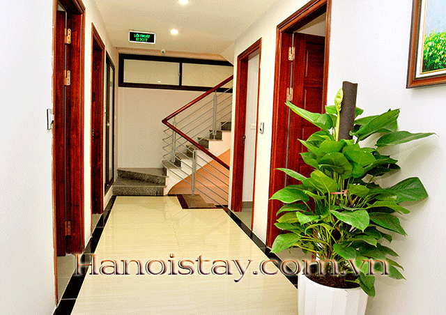 Cho thuê căn hộ dịch vụ đầy đủ nội thất, giá rẻ gần Indochina, Cầu Giấy 10