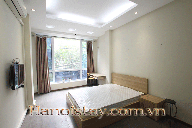 Cho thuê căn hộ Studio rộng rãi gần hồ Trúc Bạch, Ba Đình 2