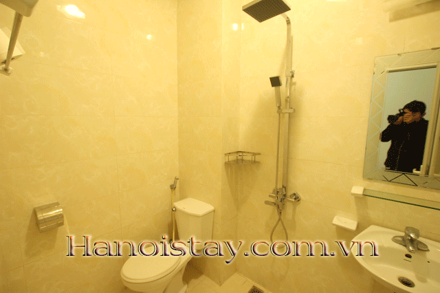 Chính chủ cho thuê căn hộ 2 phòng ngủ rộng rãi phố Từ Hoa, Tây Hồ 9