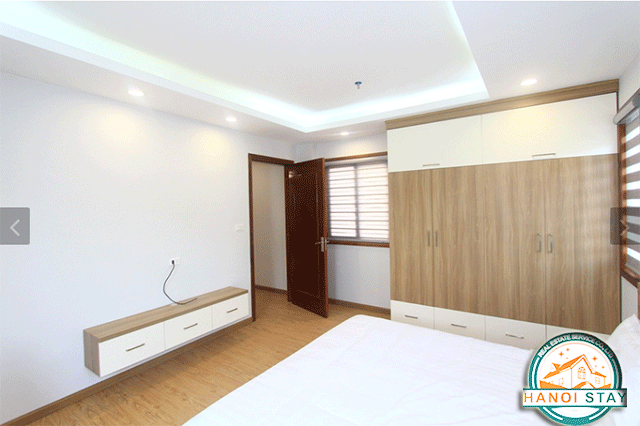 Cho thuê căn hộ mới và rộng rãi ở phố Yên Phụ, Tây Hồ 5