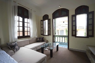 Căn hộ dịch vụ gần khách sạn Sheraton, Tây Hồ cho thuê giá rẻ 4