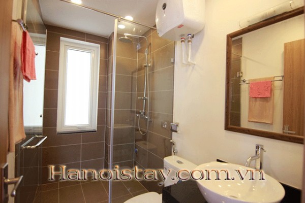 Cho thuê căn hộ nhiều ánh sáng tự nhiên, đi bộ 2 phút đến hồ Tây 9