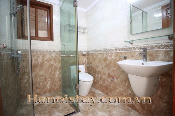 Cho thuê căn hộ đầy đủ nội thất tại phố Tô Ngọc Vân, quận Tây Hồ 8