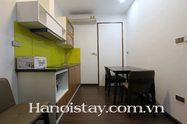 Căn hộ mới và có ban công, full nội thất tại phố Xuân Diệu, Tây Hồ cho thuê 2