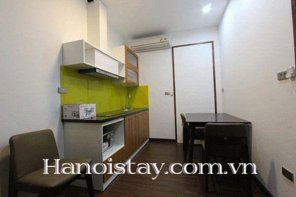Căn hộ mới và có ban công, full nội thất tại phố Xuân Diệu, Tây Hồ cho thuê 5