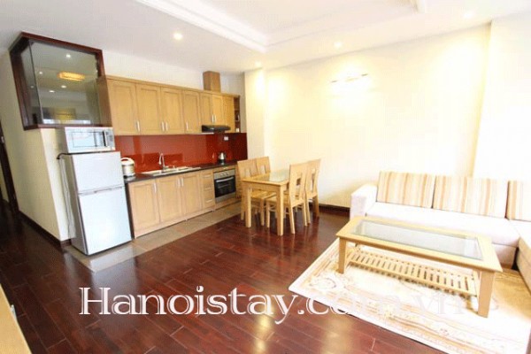 Căn hộ dịch vụ đủ đồ ở khu vực rất yên tĩnh cho thuê tại trung tâm quận Hoàn Kiếm 4