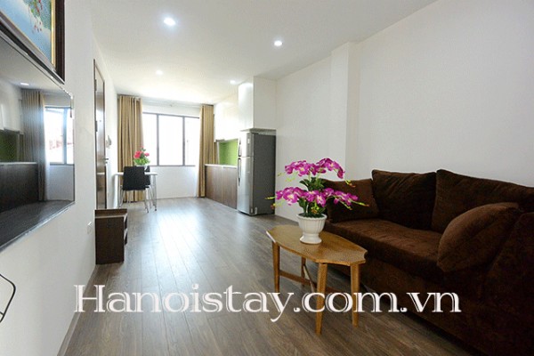 Chính chủ cho thuê căn hộ 1 phòng ngủ, không gian thoáng mát, tiện nghi tại Xuân Diệu, Tây Hồ 6