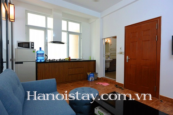 Cho thuê căn hộ 1 phòng ngủ, giá hợp lý tại khu Xuân Diệu, Tây Hồ 2