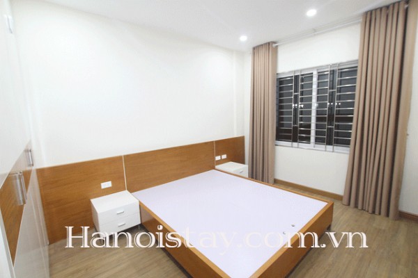 Cần cho thuê căn hộ dịch vụ mới hoàn thiện tại phố Thái Hà, quận Đống Đa; Liên hệ: 0904 333 498 9