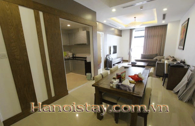 Chính chủ cần cho thuê căn A04 full đồ, ban công Đông Nam tại chung cư Hong Kong Tower 4