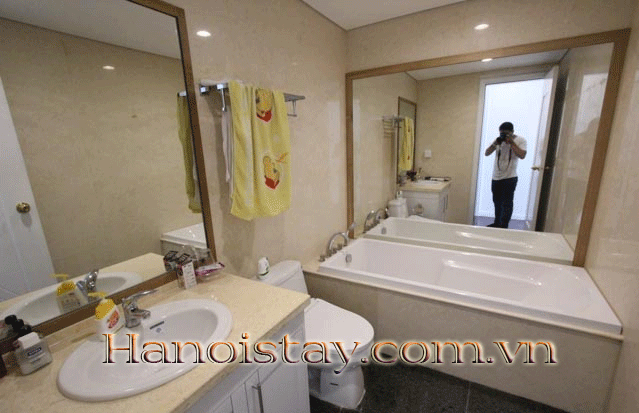 Chính chủ cần cho thuê căn A04 full đồ, ban công Đông Nam tại chung cư Hong Kong Tower 7
