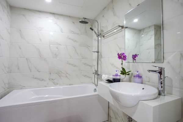 Tòa nhà căn hộ dịch vụ mới và sang trọng cho người nước ngoài thuê tại Linh Lang, Ba Đình 2