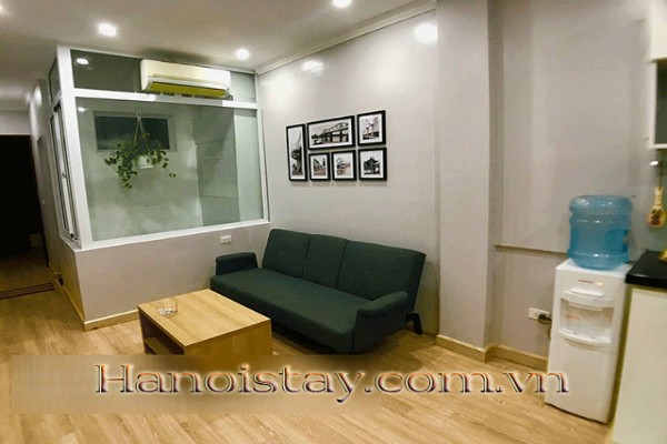 Cho thuê căn hộ mới và full nội thất tại phố Kim Mã, Ba Đình 5