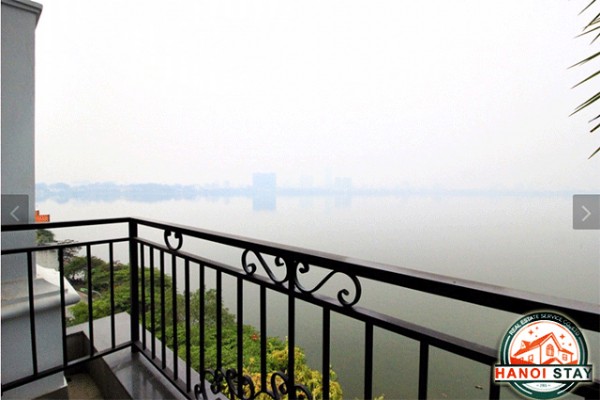 Tòa nhà căn hộ dịch vụ cho thuê Studio, có view Hồ Tây 1