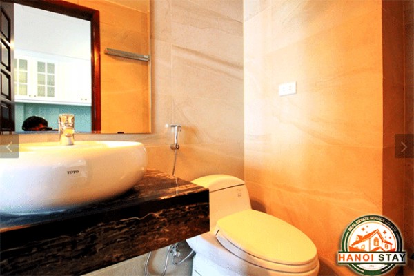Tòa nhà căn hộ dịch vụ cho thuê Studio, có view Hồ Tây 3