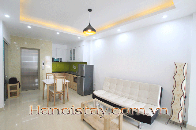 Cho thuê căn hộ dành cho người nước ngoài, 1 phòng ngủ tại Tây Hồ 4