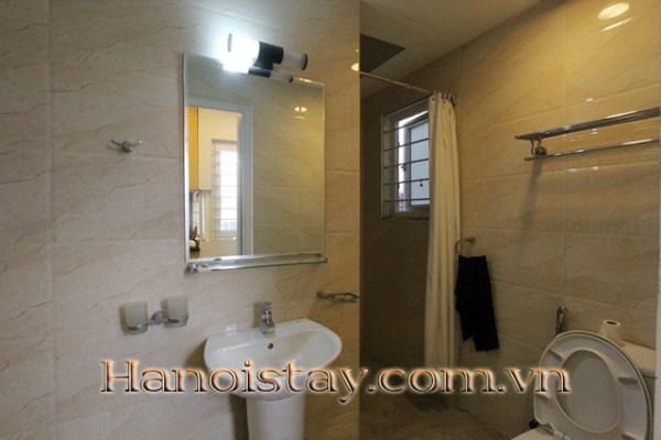 Cần cho thuê gấp căn hộ đầy đủ nội thất tại phố Âu Cơ, quận Tây Hồ 2