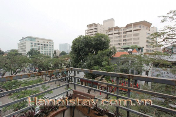 Căn hộ dịch vụ 2 phòng ngủ nhiều ánh sáng tự nhiên tại Lý Thường Kiệt, Hoàn Kiếm 2