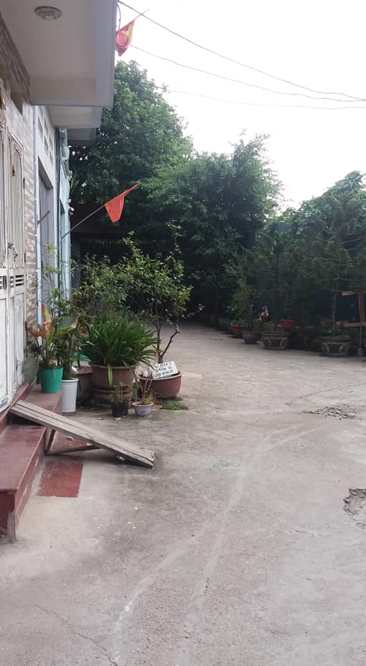 Chính chủ cần bán nhà 3 tầng tại khu vực Nguyễn Văn Cừ, quận Long Biên, SĐCC 6
