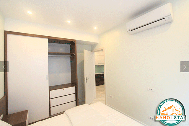 Chính chủ đang cần cho thuê căn hộ giá tốt khu vực Đội Cấn, quận Ba Đình 6
