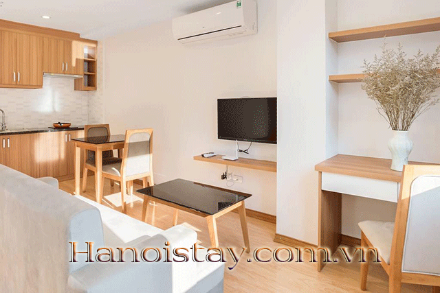 Cho thuê căn hộ 2 phòng ngủ mới hiện đại tại Trúc Bạch 2