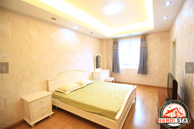 Cho thuê căn hộ sáng đẹp phố Thụy Khuê, Ba Đình 4