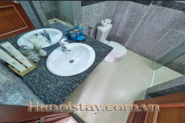 Căn hộ dịch vụ 2 phòng ngủ thiết kế đẹp cho thuê tại Trần Phú, Ba Đình 4