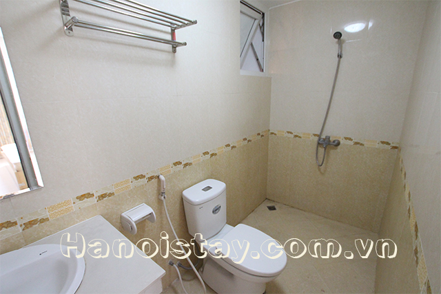 Căn hộ dịch vụ 2 phòng ngủ cho thuê giá rẻ nhất tại phố La Thành, Đống Đa 6