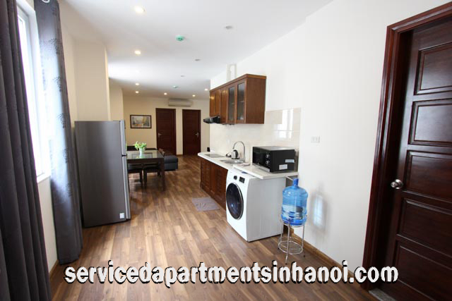 Chính chủ cho thuê căn hộ dịch vụ 2 phòng ngủ hiện đại full nội thất gần Ngô Quyền, Hoàn Kiếm 2